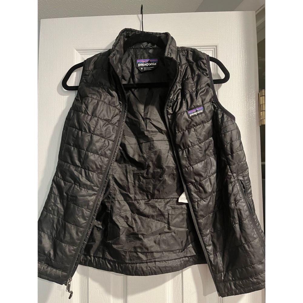 Patagonia Black Nanopuff womens vest size small